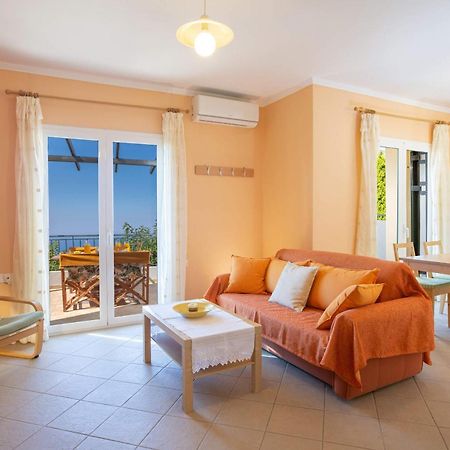 Natura Villas Drymon Екстериор снимка