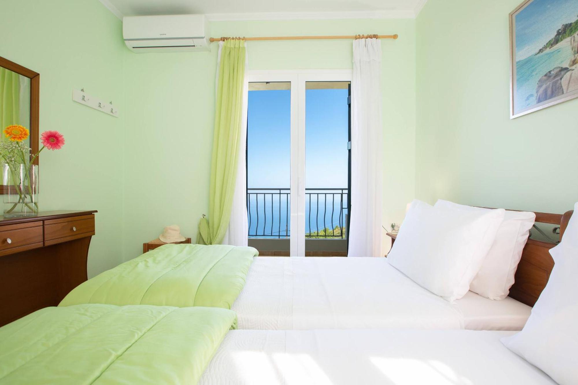 Natura Villas Drymon Екстериор снимка