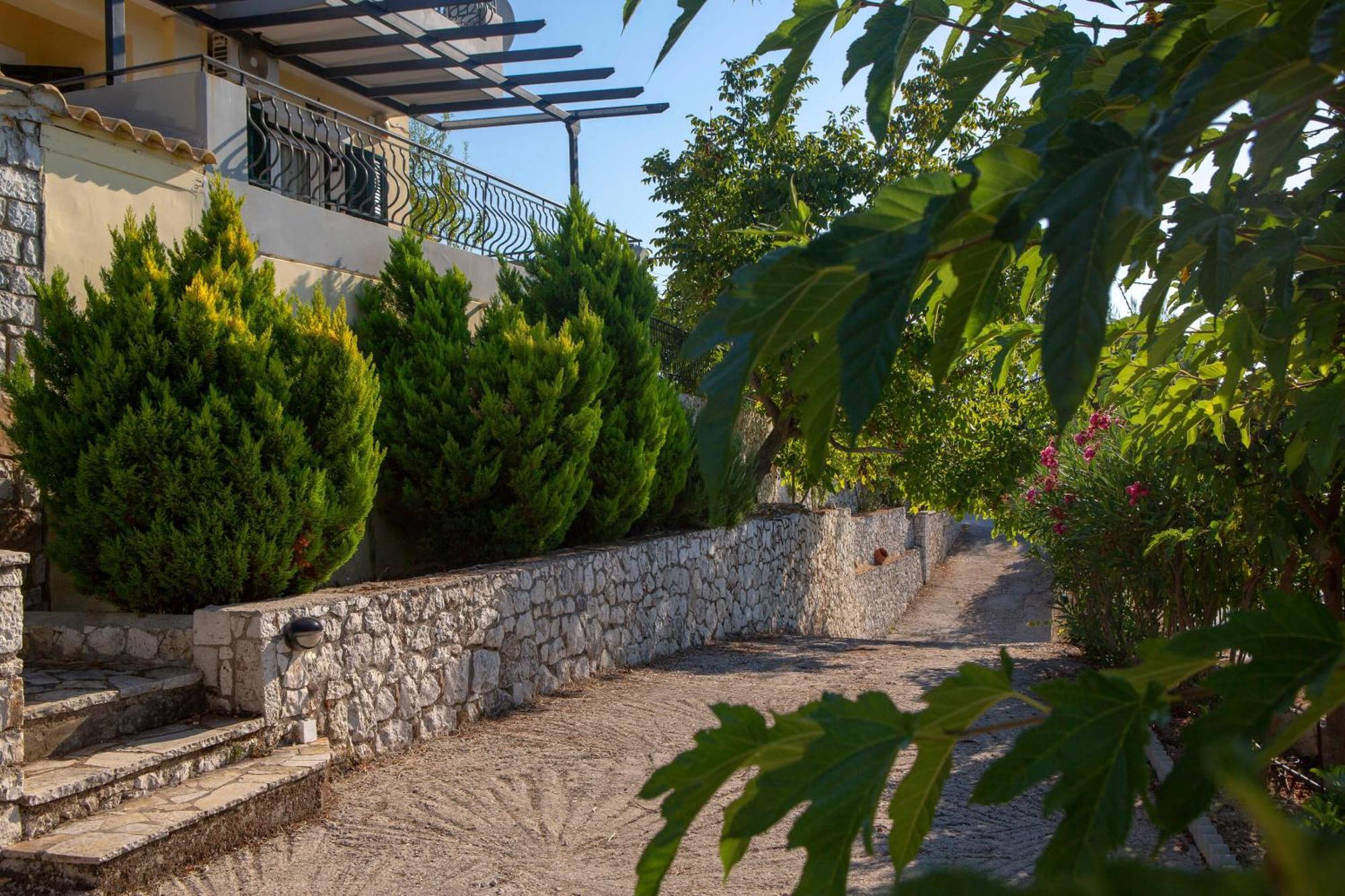 Natura Villas Drymon Екстериор снимка